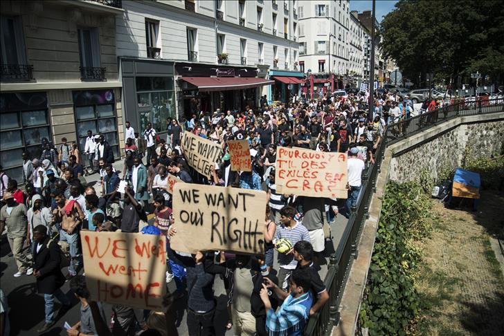 Paris, sığınmacılar için yürüdü!